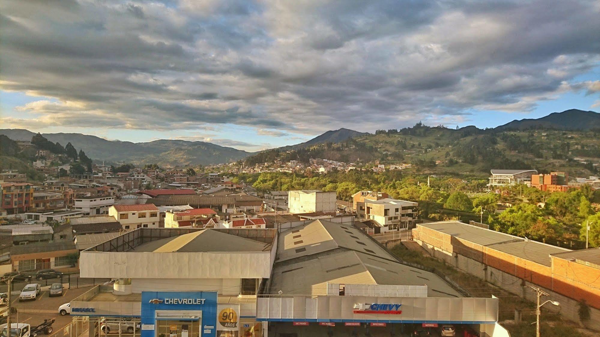 Casben Hotel Loja Exteriör bild